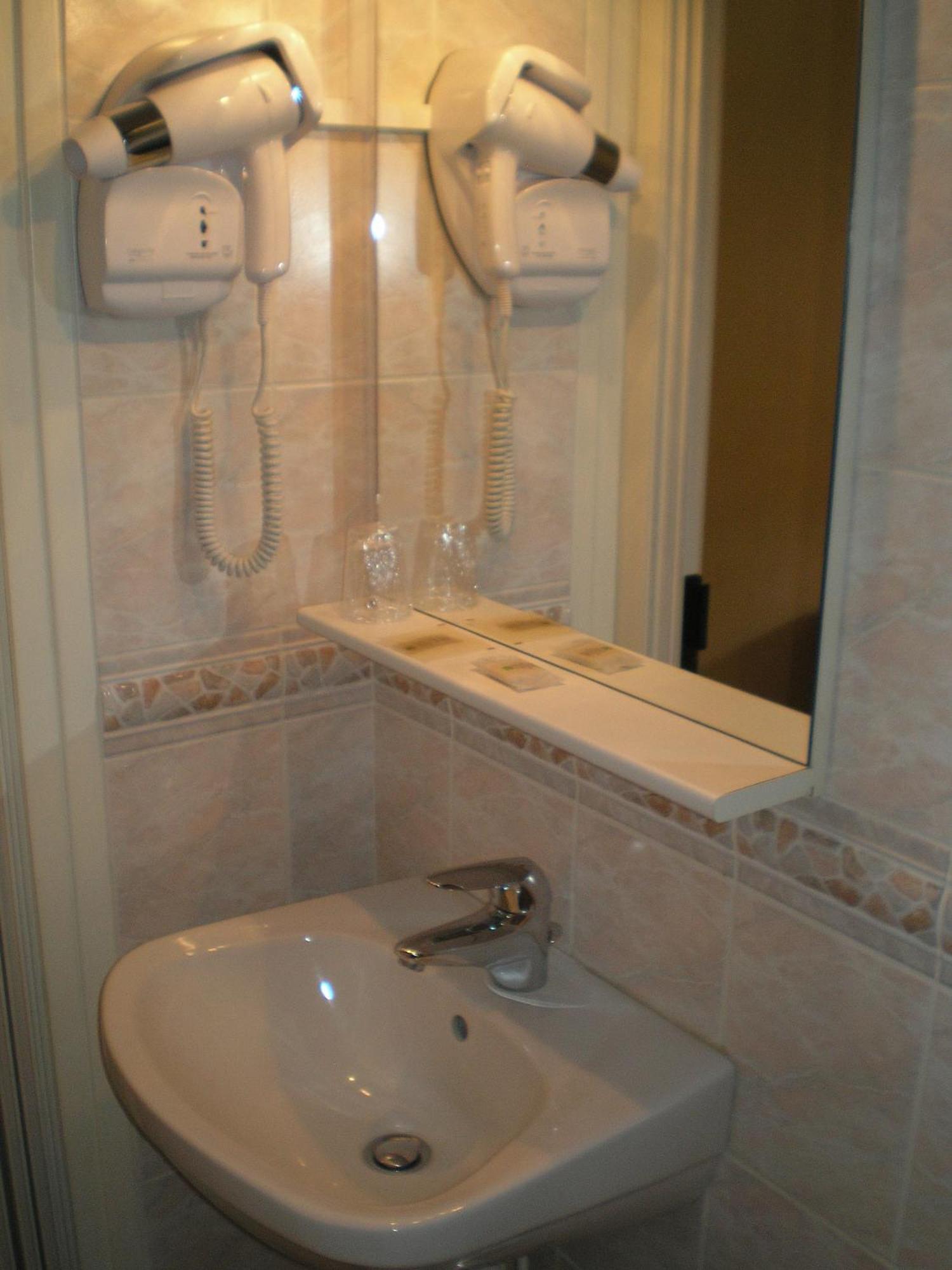 La Cremaillere Hotell Miremont  Rum bild