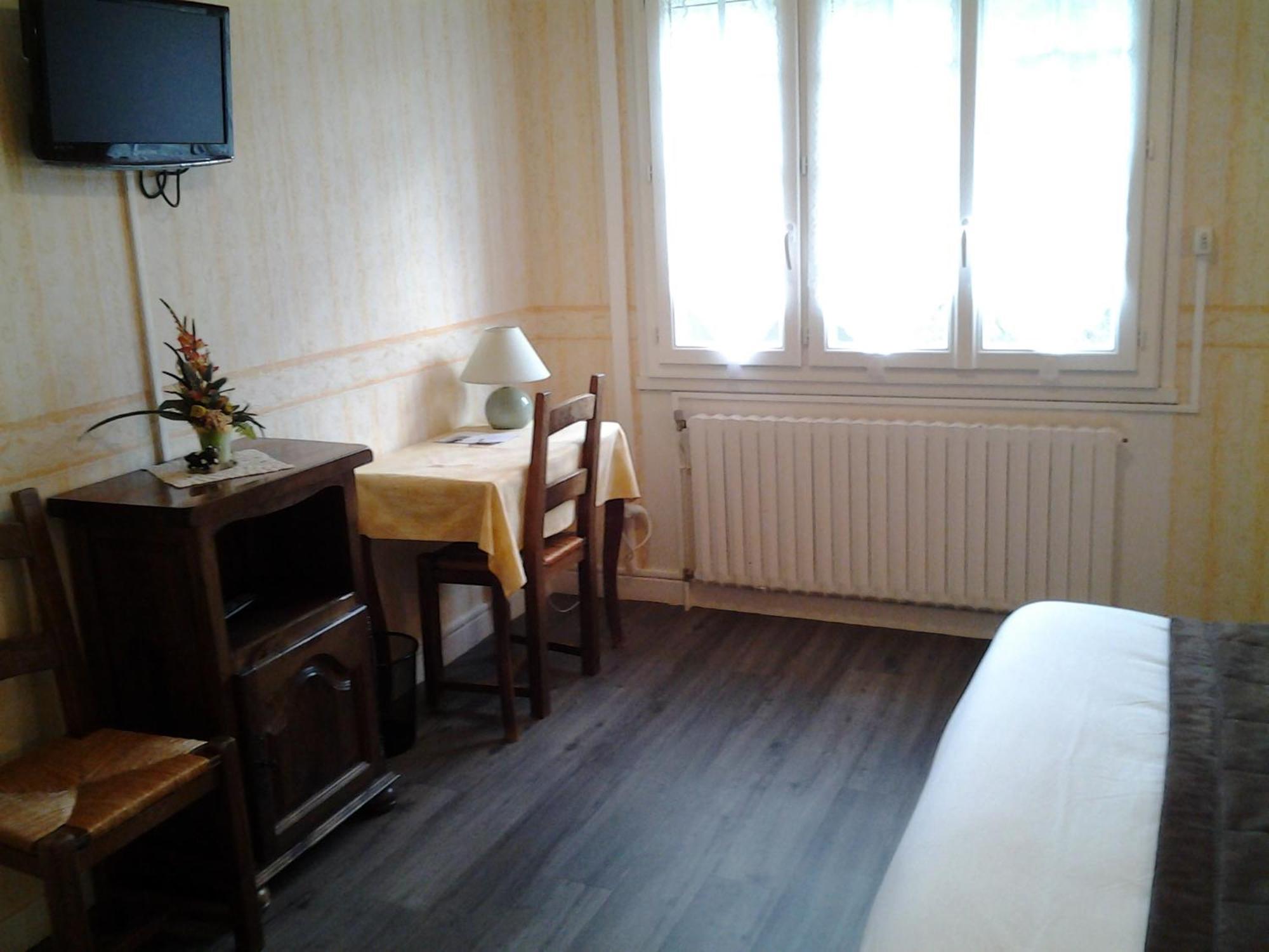 La Cremaillere Hotell Miremont  Rum bild